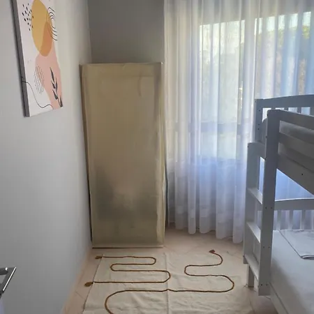 Cheerful 2-bedroom In