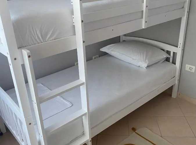 Cheerful 2-bedroom In *