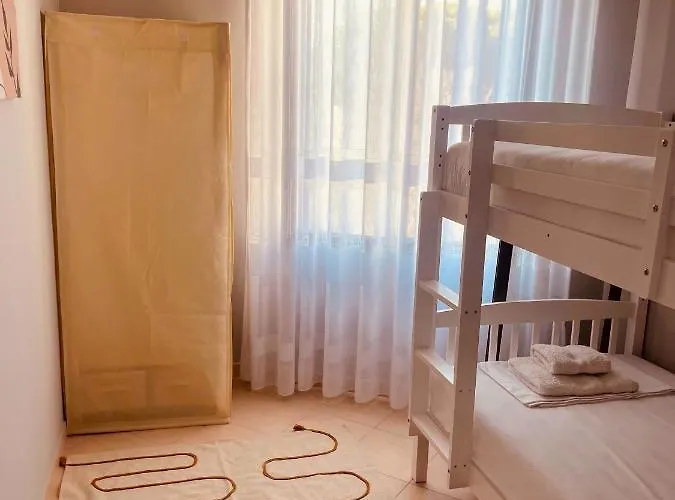 Cheerful 2-bedroom In * Golem (Tirana)