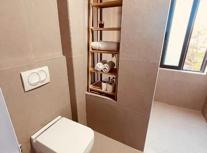 Cheerful 2-bedroom In Apartamento Golem (Tirana)