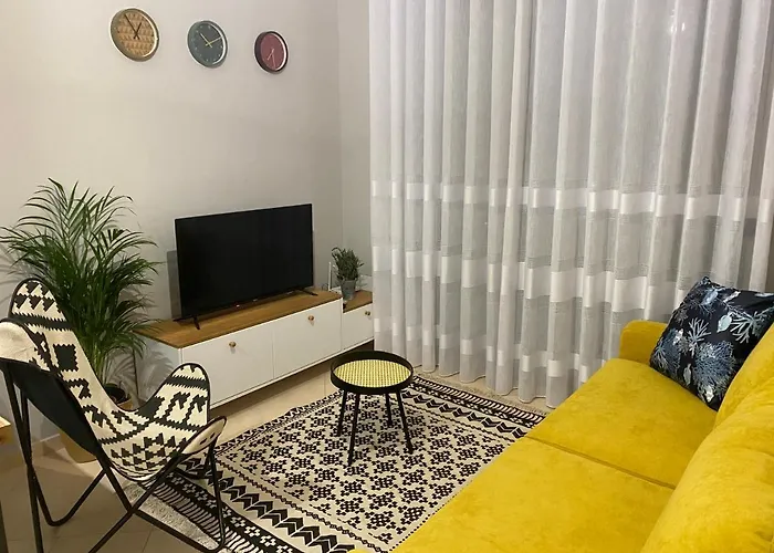 Cheerful 2-bedroom In *